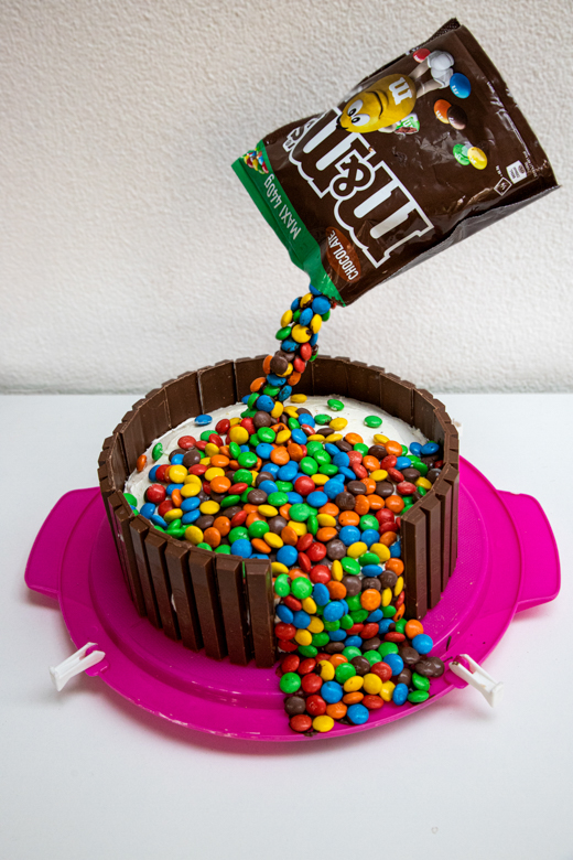 M&M Gravity taart
